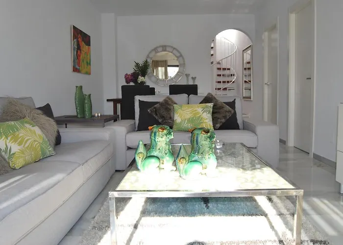 Ap010 - Alcazaba Atico Nerja