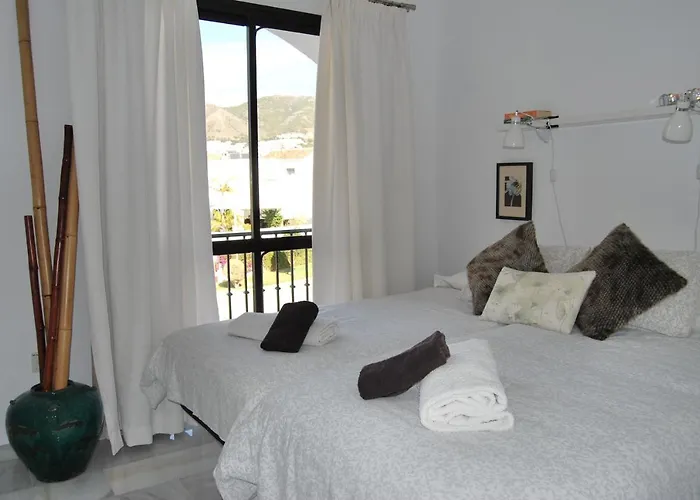 Ap010 - Alcazaba Atico * Nerja